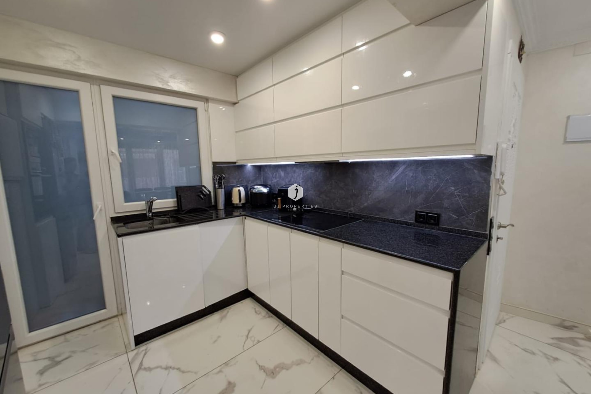 D'occasion - Appartement -
Torrevieja - Costa Blanca