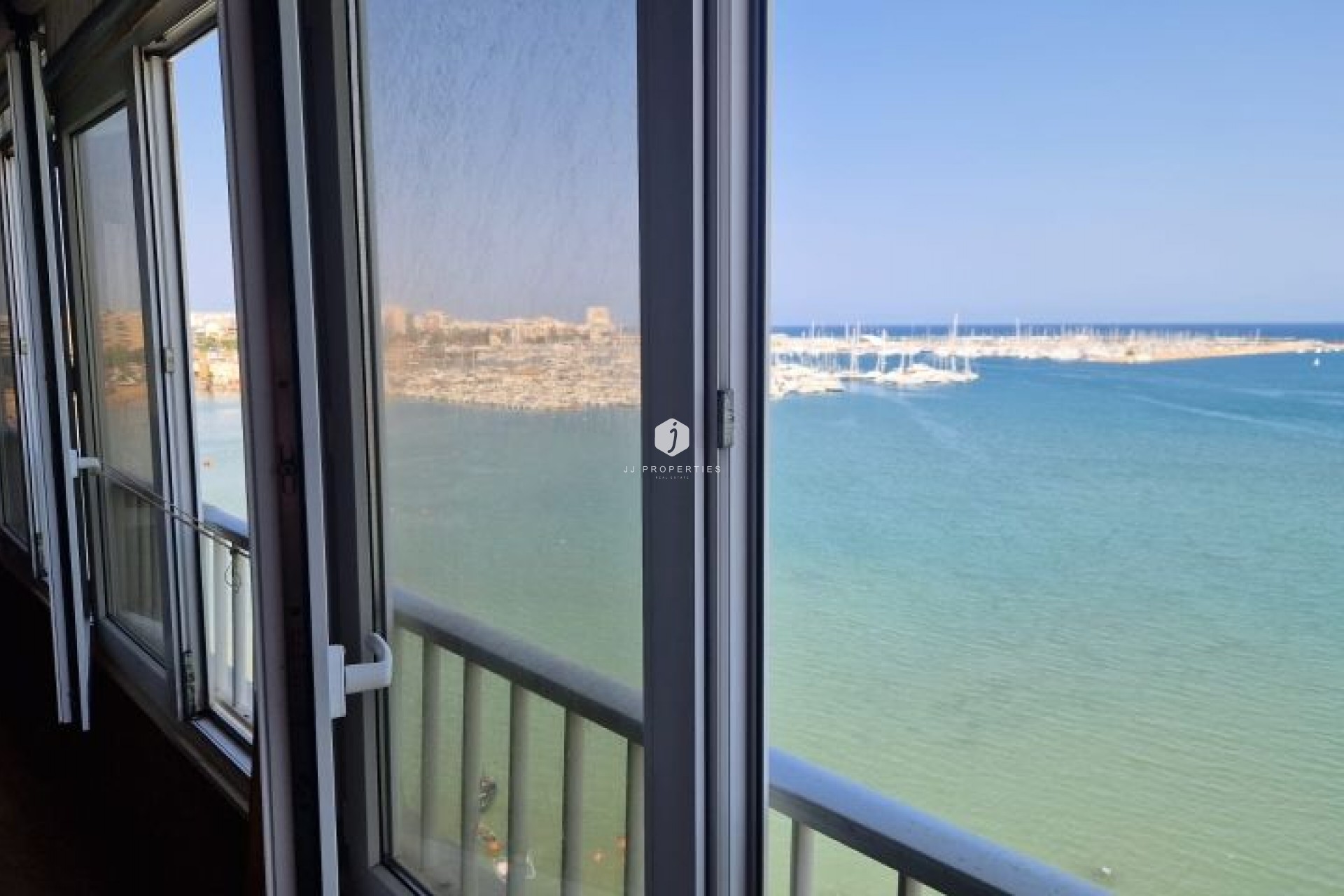 D'occasion - Appartement -
Torrevieja - Costa Blanca