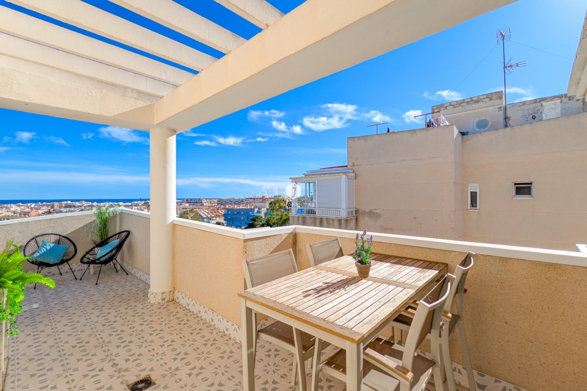 D'occasion - Appartement -
Torrevieja - Costa Blanca