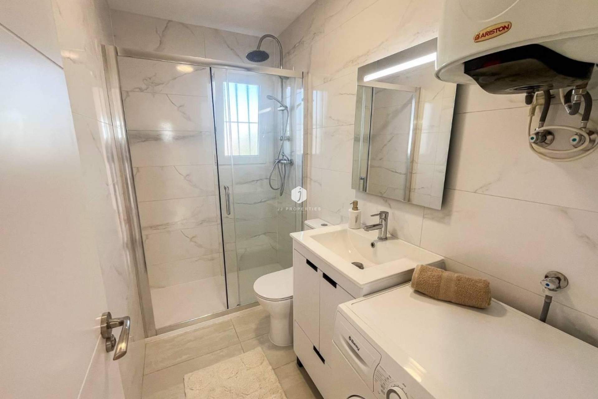 D'occasion - Appartement -
Torrevieja - Costa Blanca