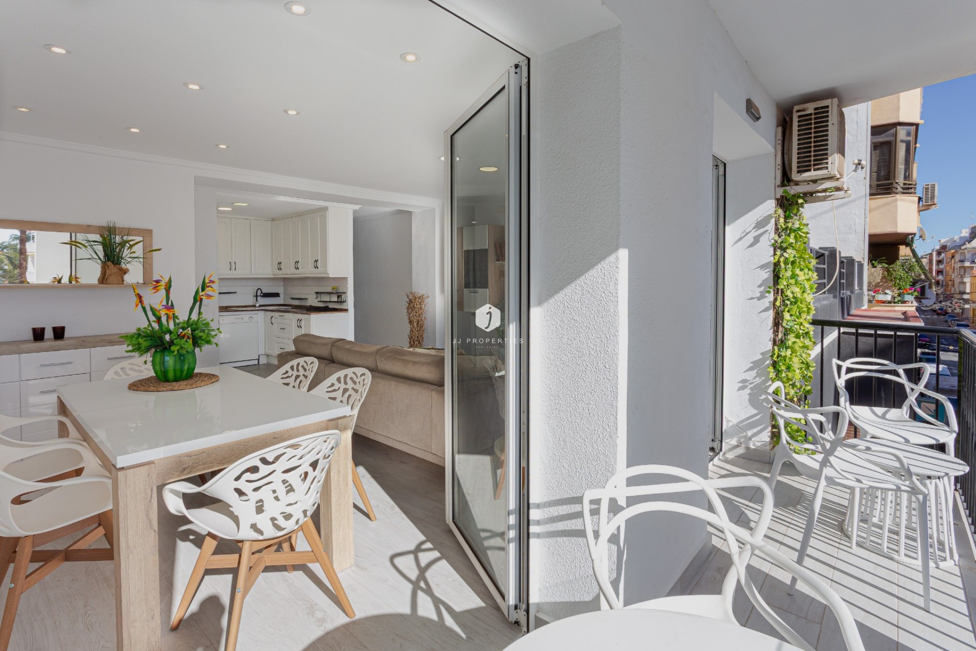 D'occasion - Appartement -
Torrevieja - Costa Blanca