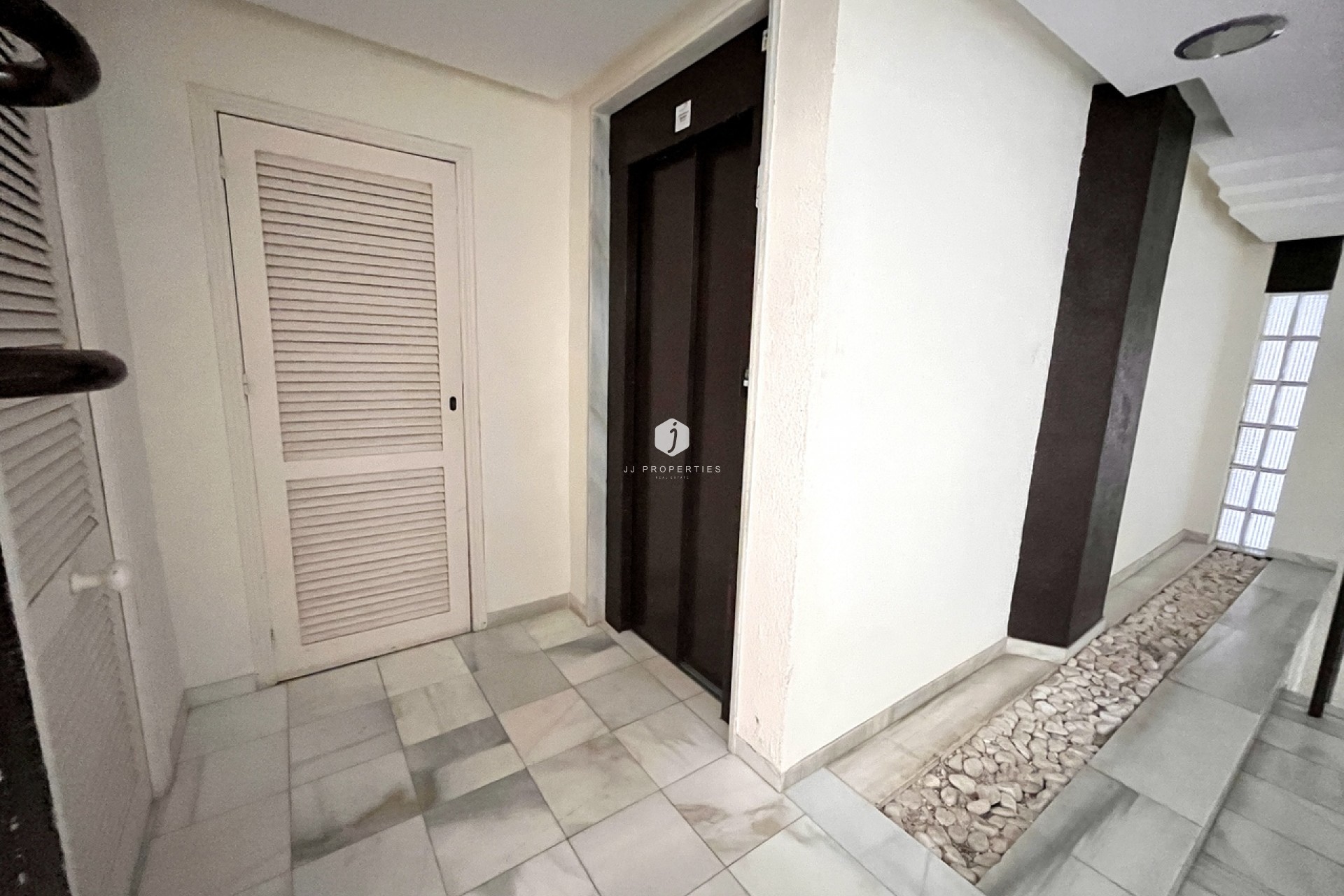 D'occasion - Appartement -
Torrevieja - Costa Blanca