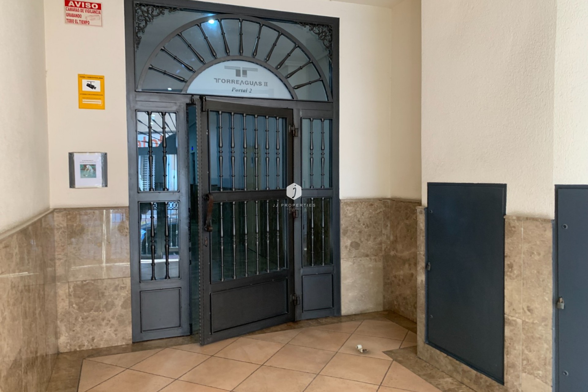 D'occasion - Appartement -
Torrevieja - Costa Blanca