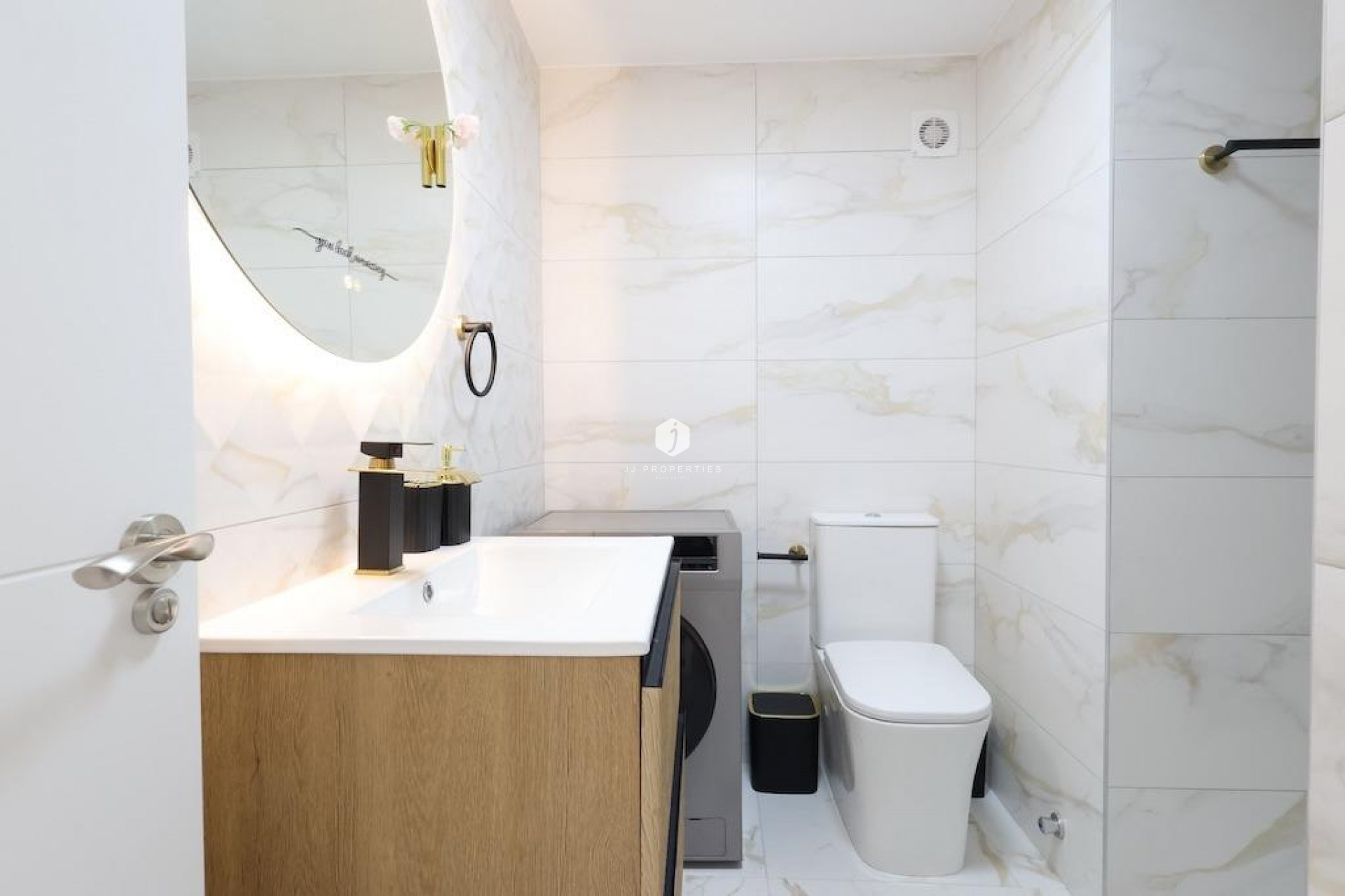 D'occasion - Appartement -
Torrevieja - Costa Blanca