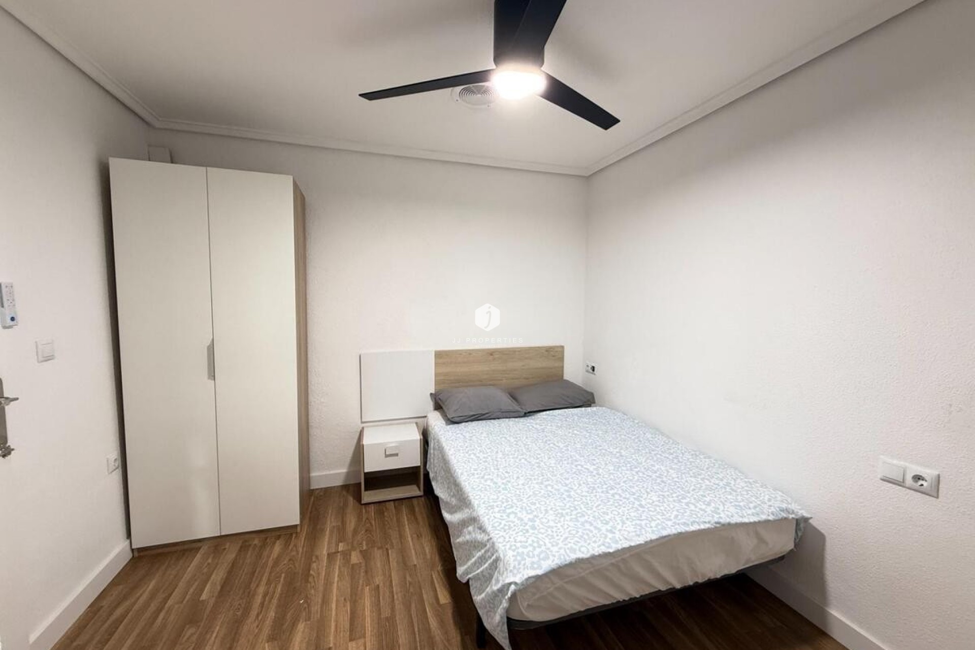 D'occasion - Appartement -
Torrevieja - Costa Blanca