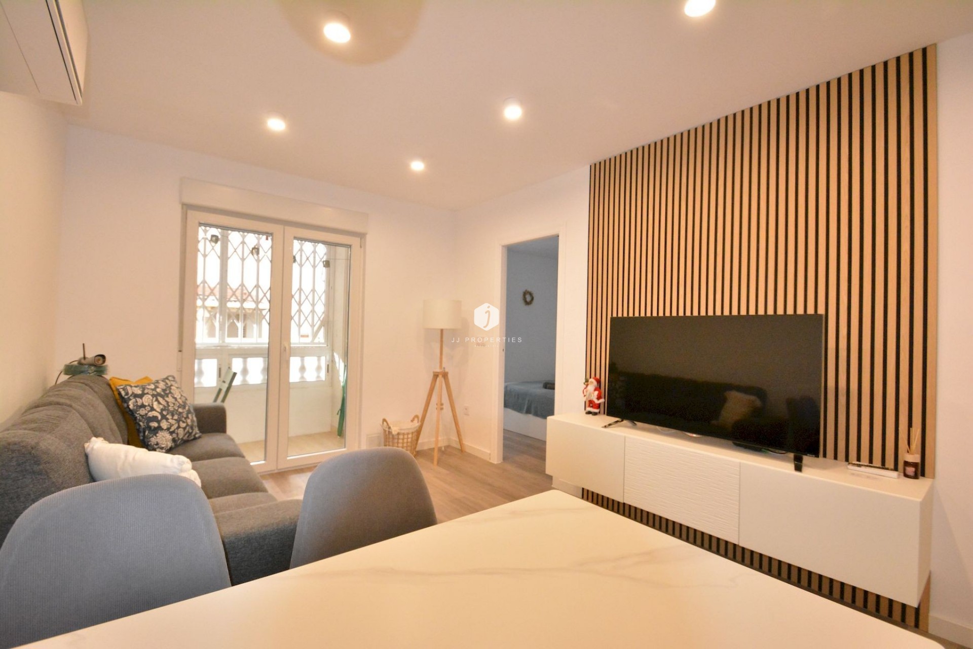 D'occasion - Appartement -
Torrevieja - Costa Blanca