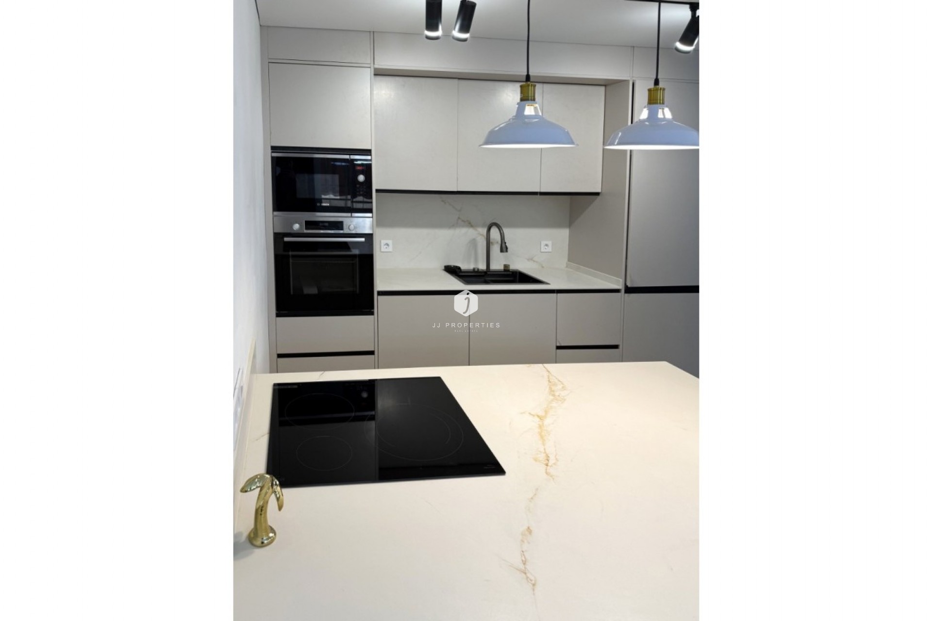 D'occasion - Appartement -
Torrevieja - Costa Blanca