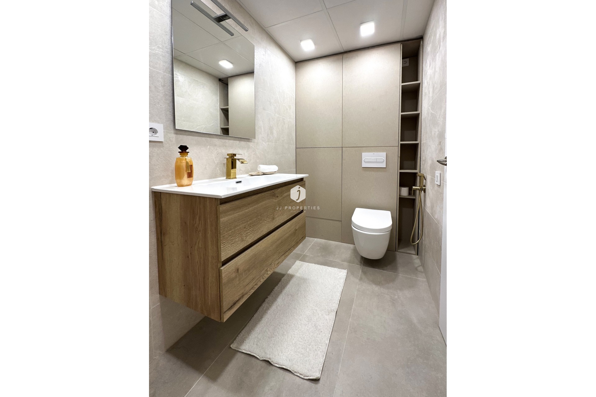 D'occasion - Appartement -
Torrevieja - Costa Blanca