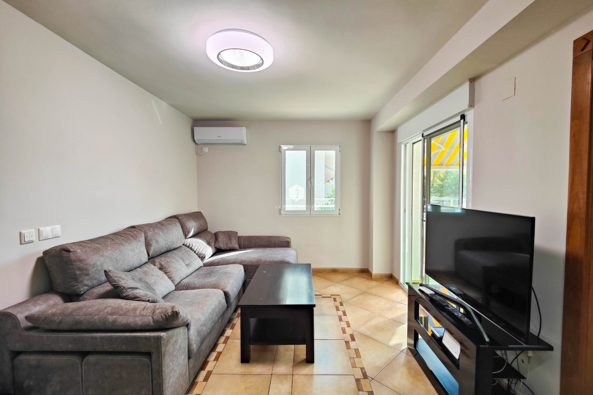 D'occasion - Appartement -
Torrevieja - Costa Blanca