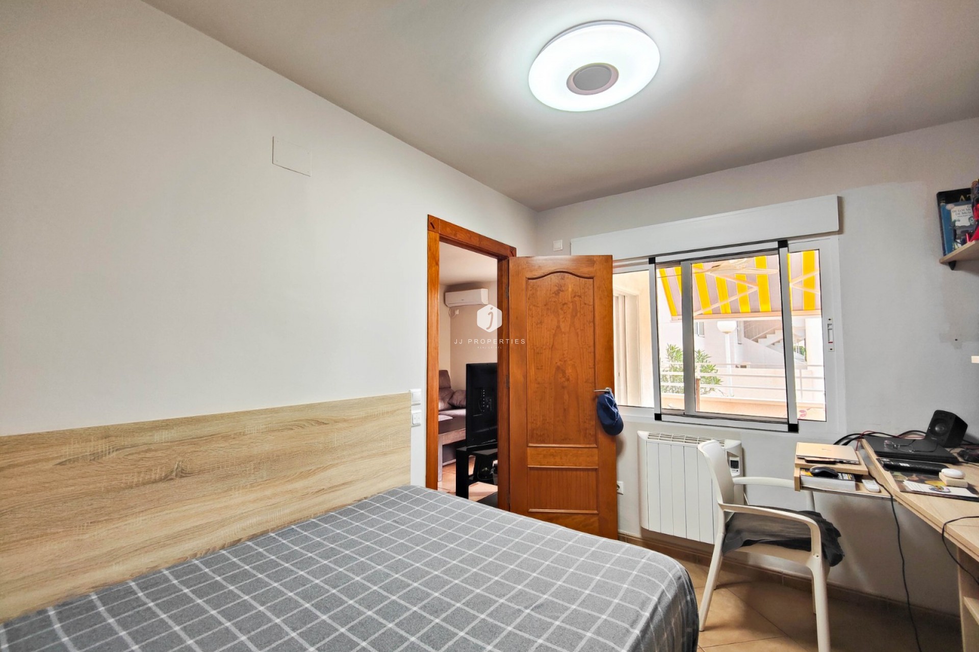 D'occasion - Appartement -
Torrevieja - Costa Blanca