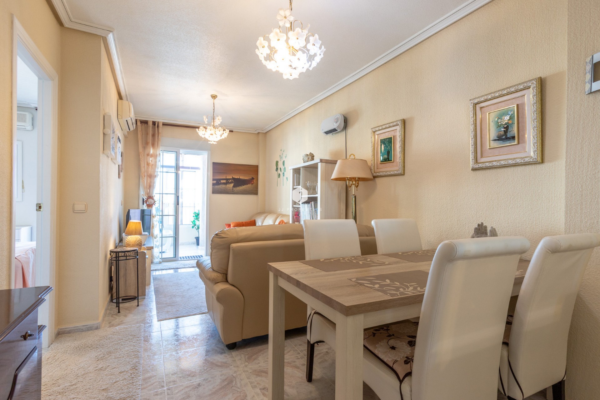 D'occasion - Appartement -
Torrevieja - Costa Blanca