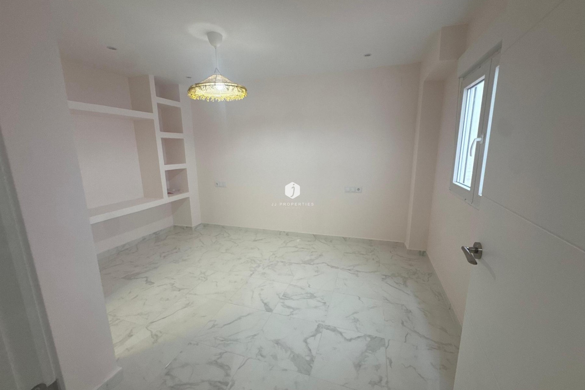 D'occasion - Appartement -
Torrevieja - Costa Blanca