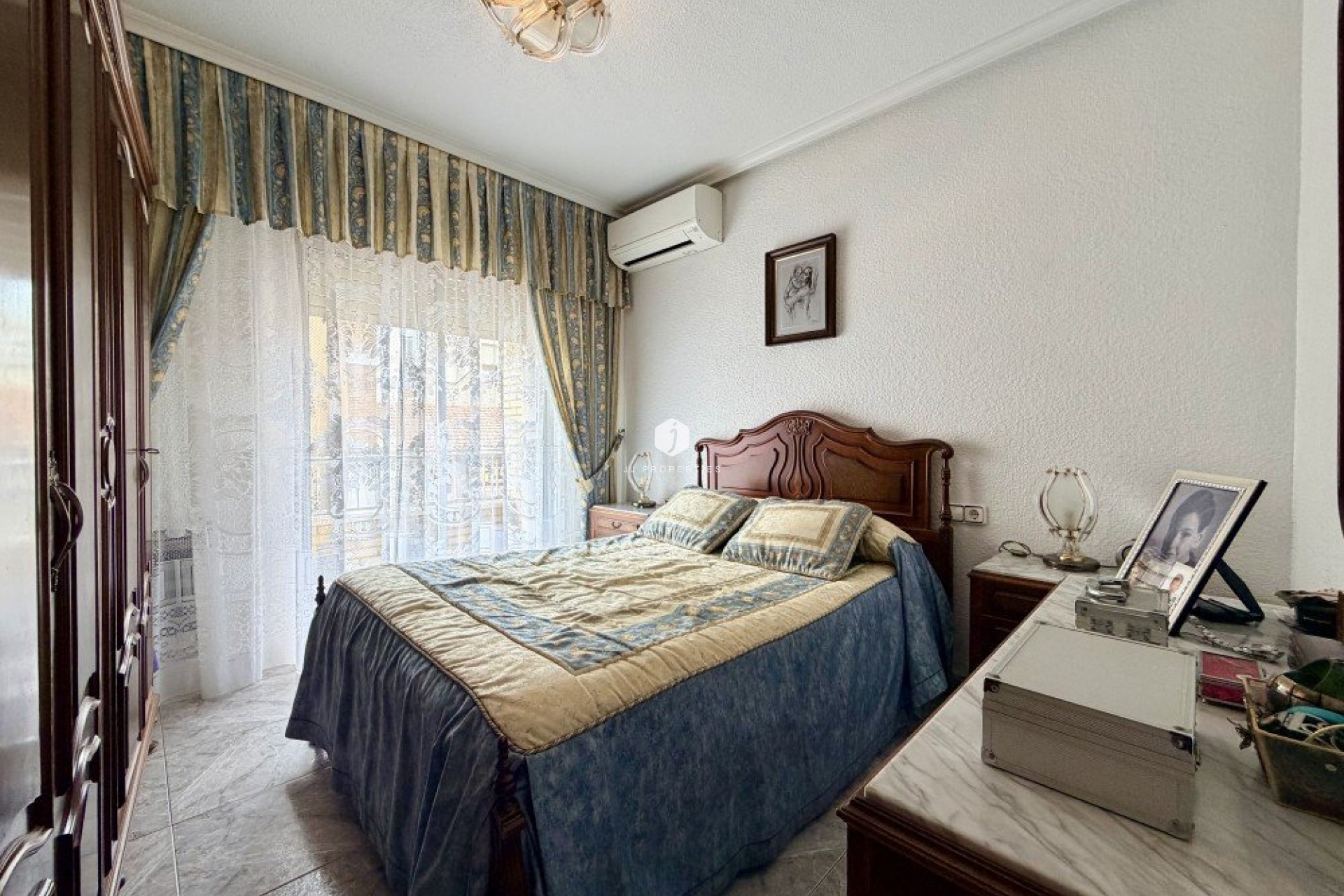 D'occasion - Appartement -
Torrevieja - Costa Blanca