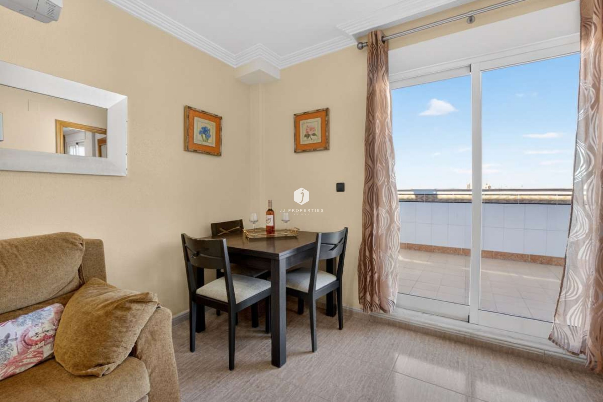 D'occasion - Appartement -
Torrevieja - Costa Blanca