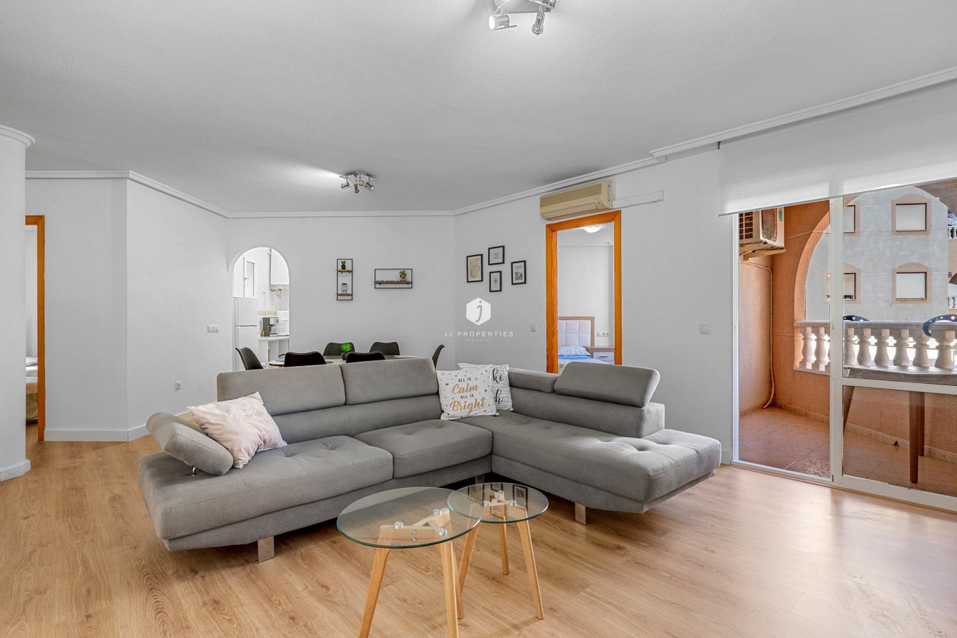 D'occasion - Appartement -
Torrevieja - Costa Blanca