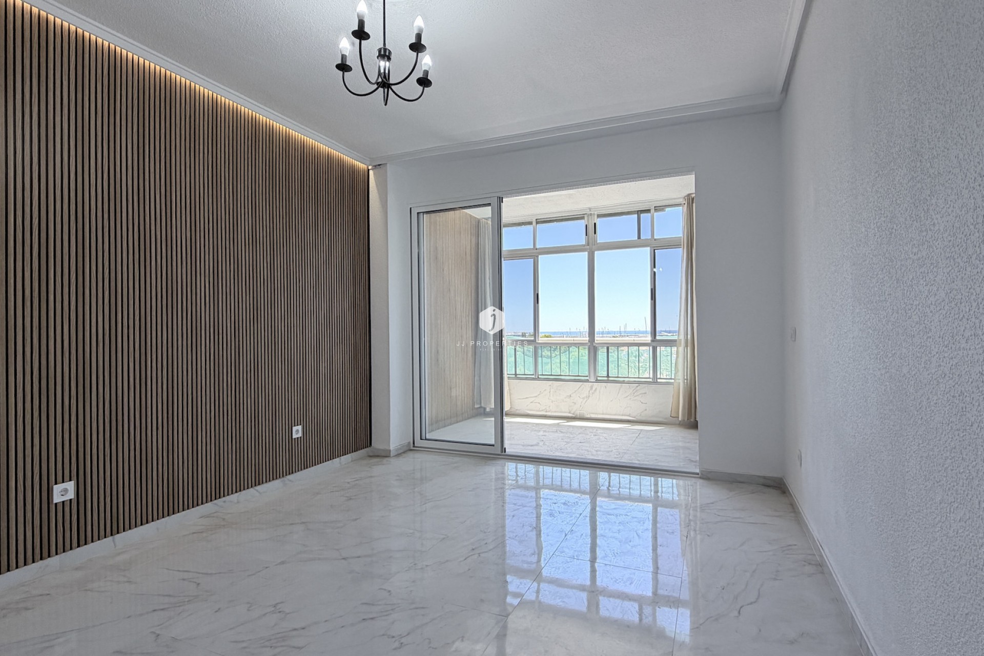 D'occasion - Appartement -
Torrevieja - Costa Blanca