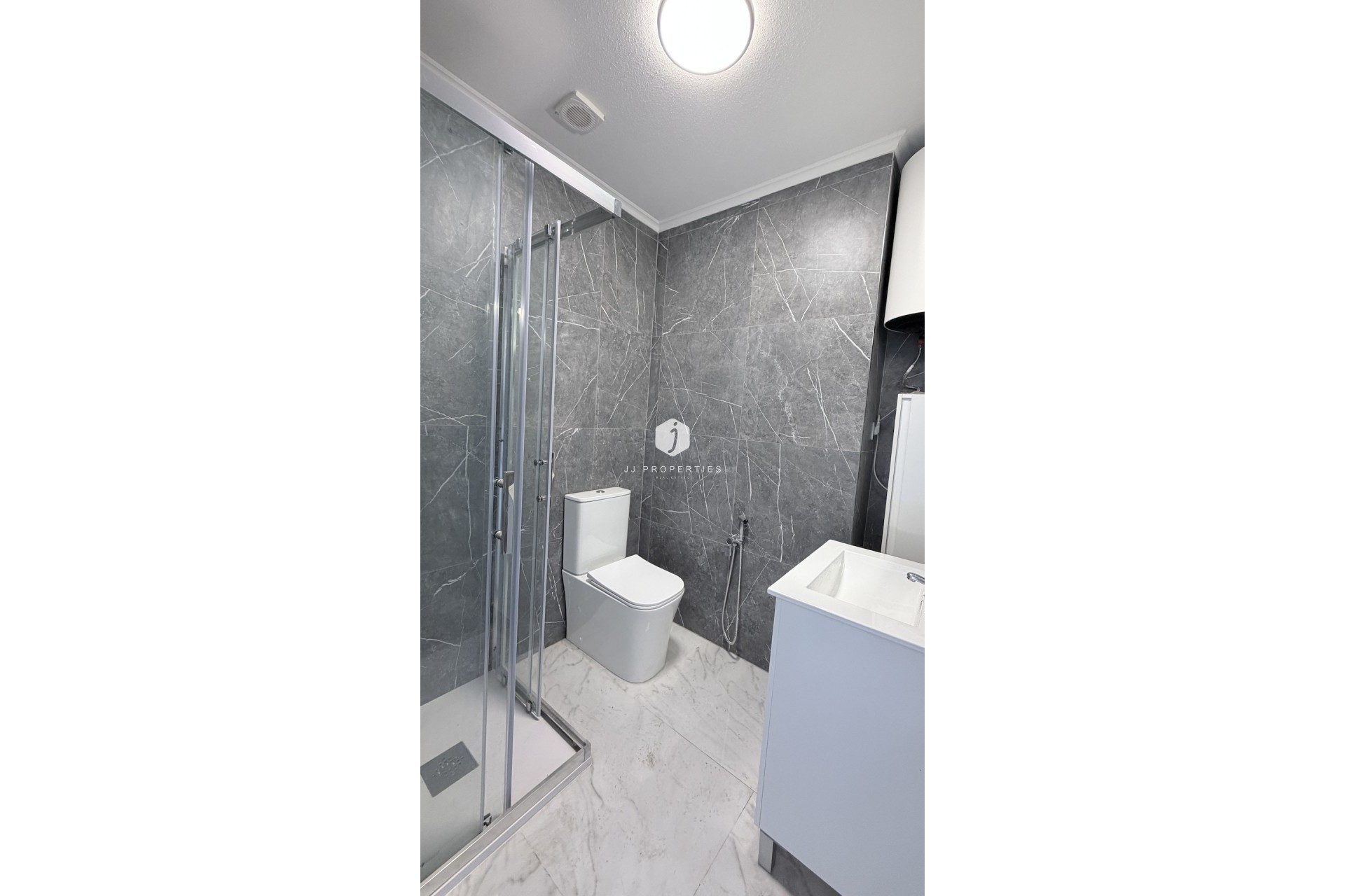 D'occasion - Appartement -
Torrevieja - Costa Blanca