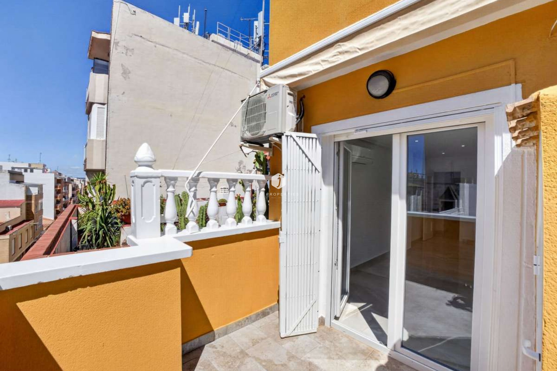 D'occasion - Appartement -
Torrevieja - Costa Blanca