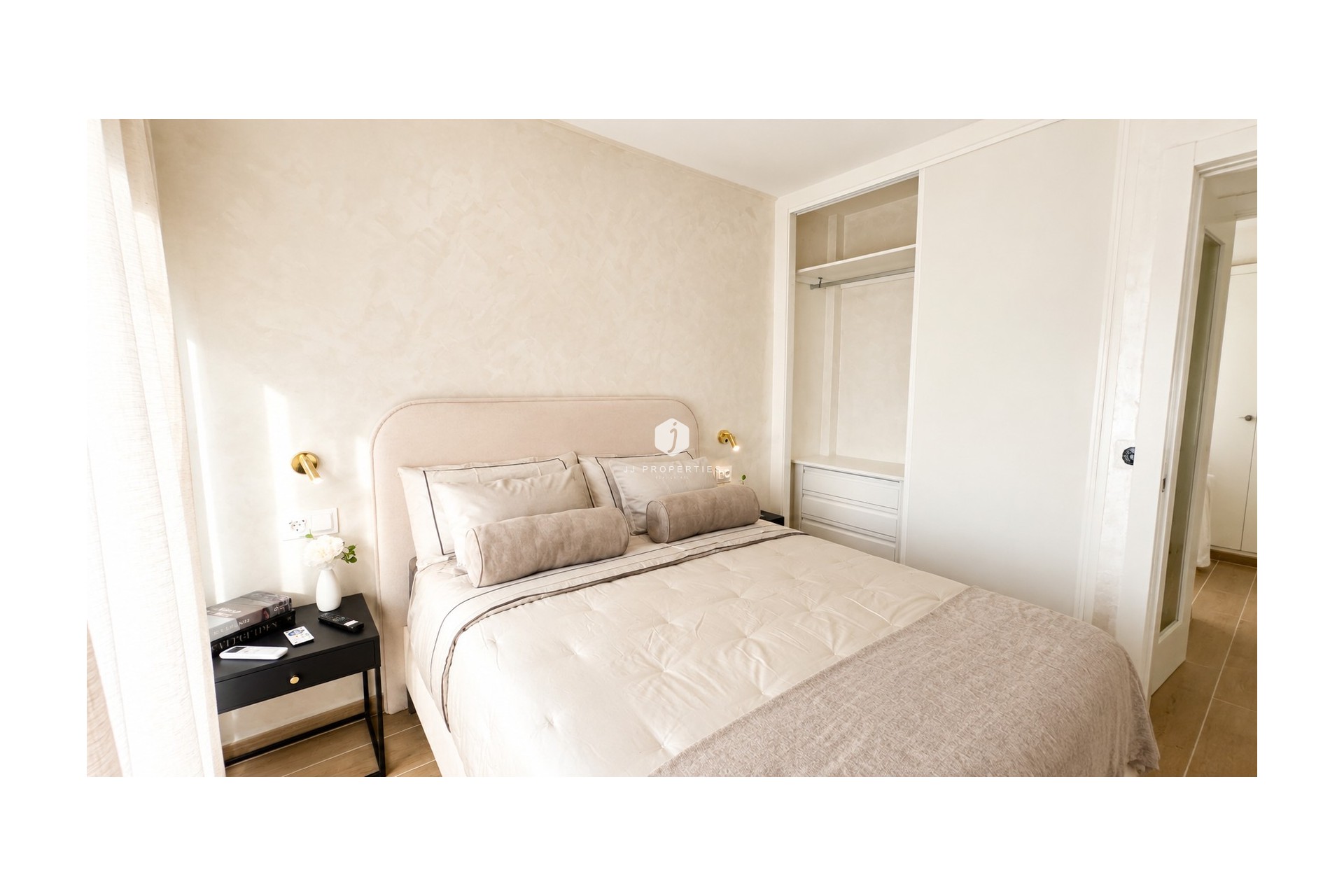 D'occasion - Appartement -
Torrevieja - Costa Blanca