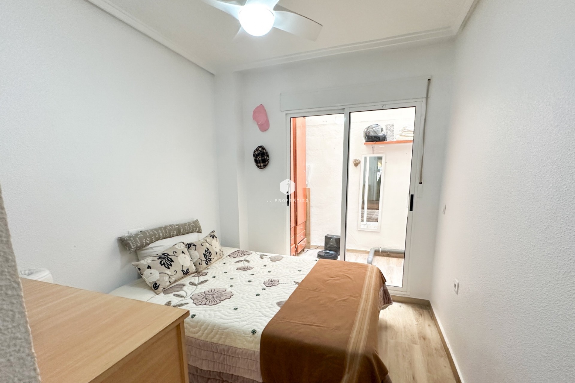 D'occasion - Appartement -
Torrevieja - Costa Blanca