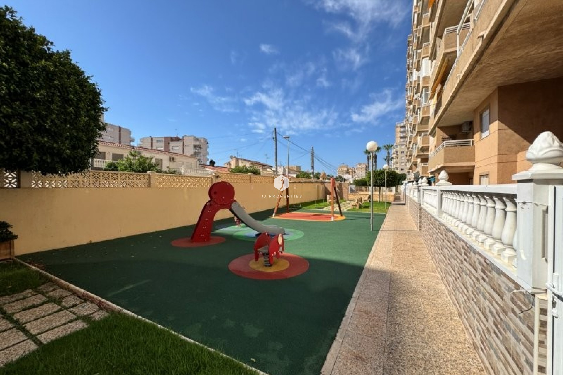 D'occasion - Appartement -
Torrevieja - Costa Blanca