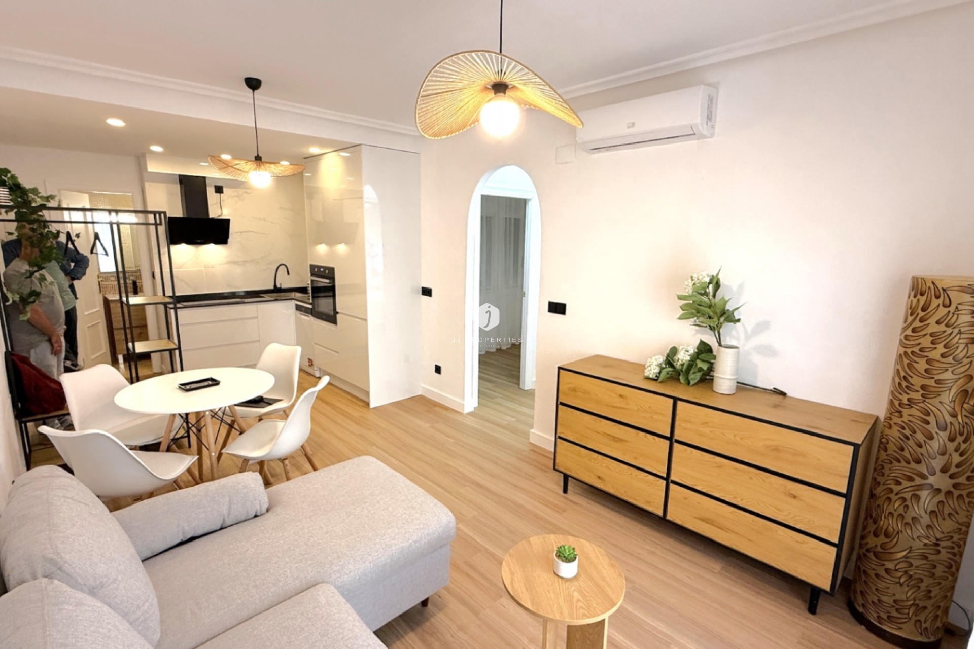 D'occasion - Appartement -
Torrevieja - Costa Blanca