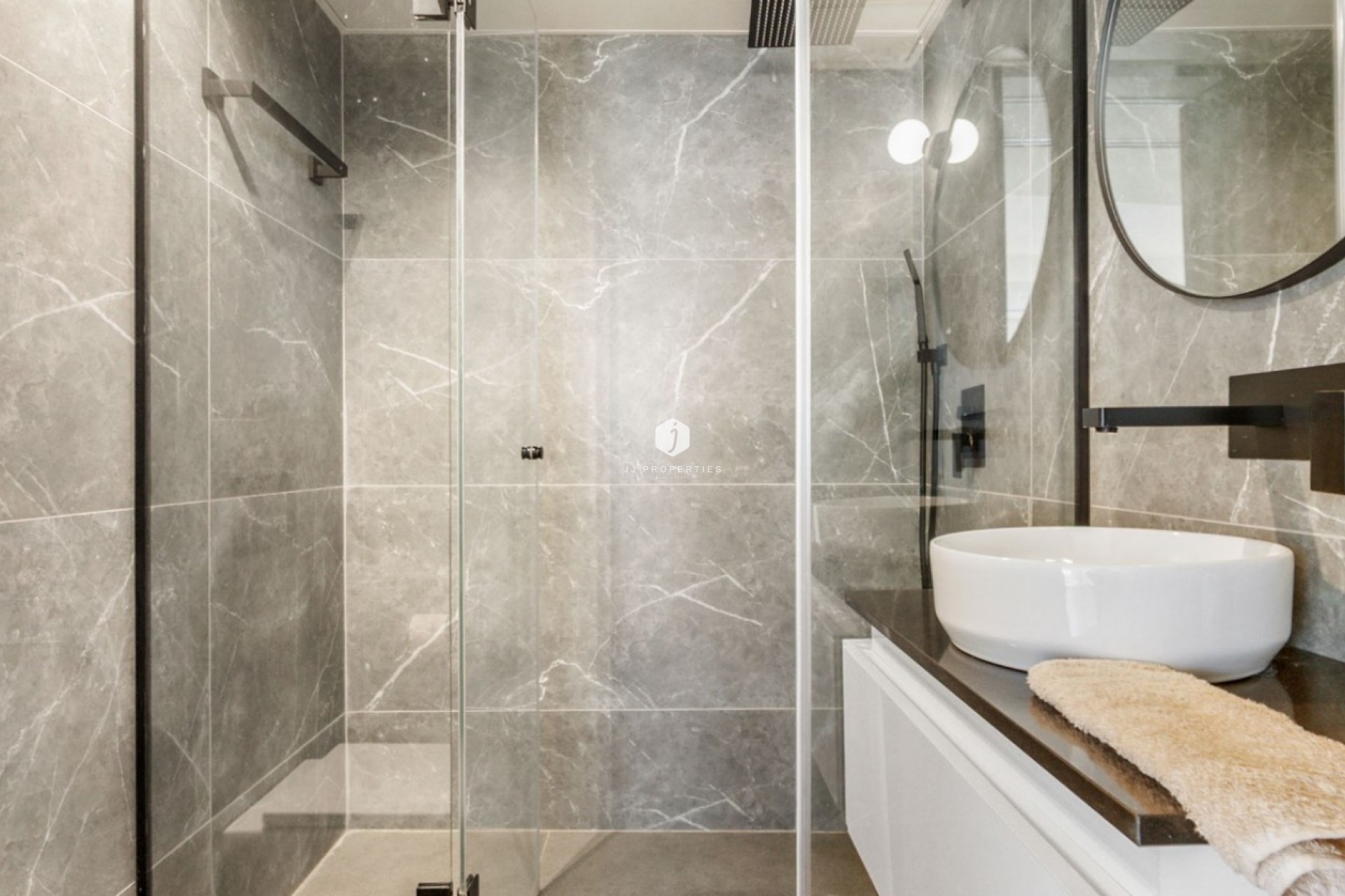 D'occasion - Appartement -
Torrevieja - Costa Blanca