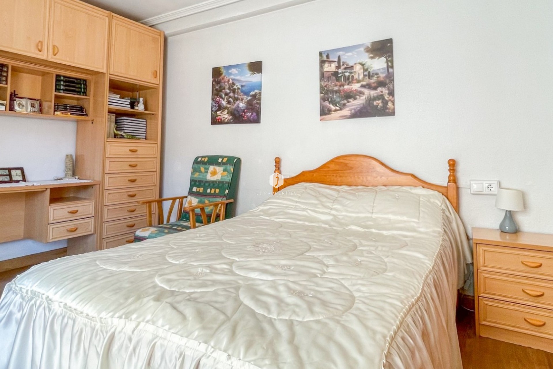 D'occasion - Appartement -
Torrevieja - Costa Blanca