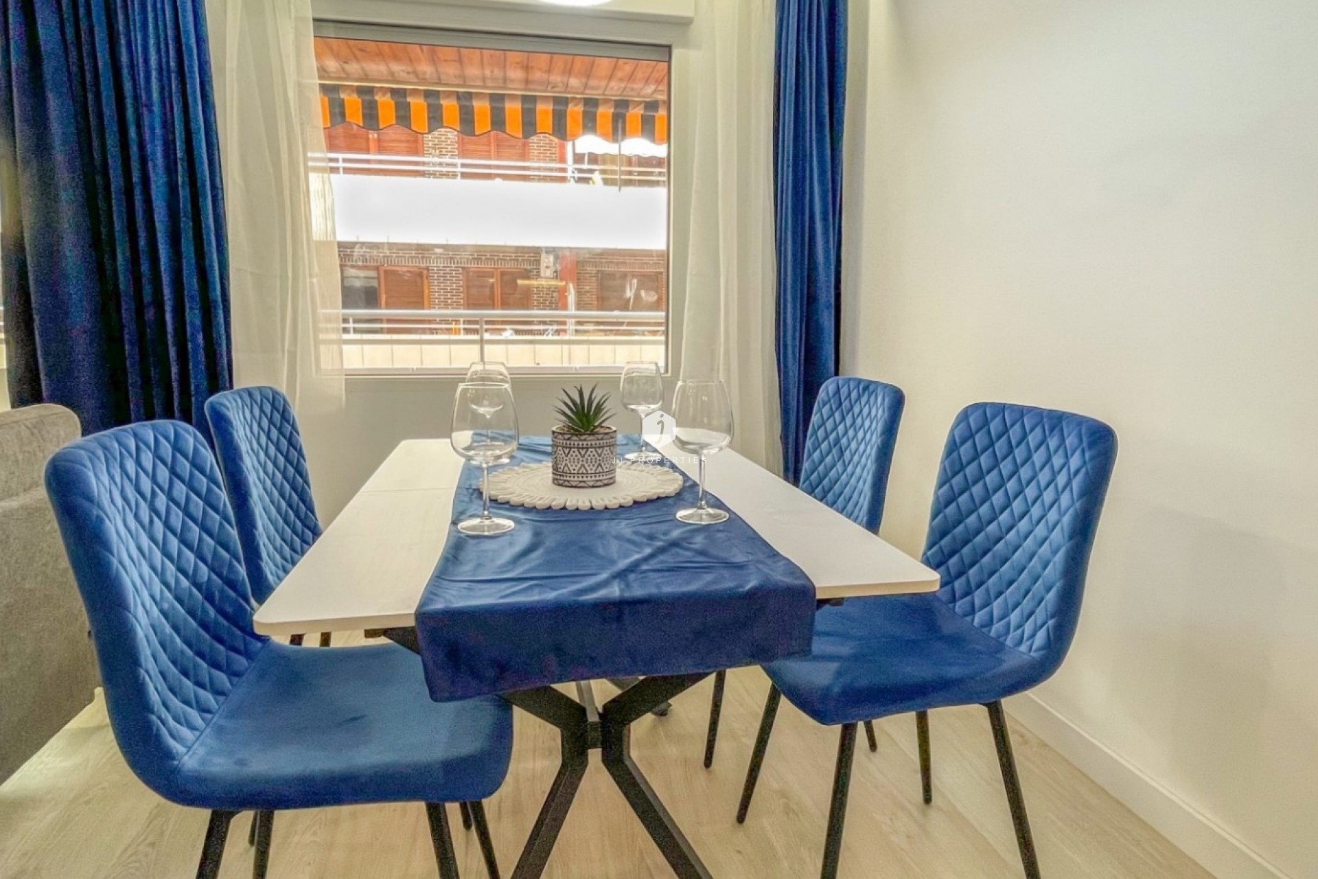 D'occasion - Appartement -
Torrevieja - Costa Blanca