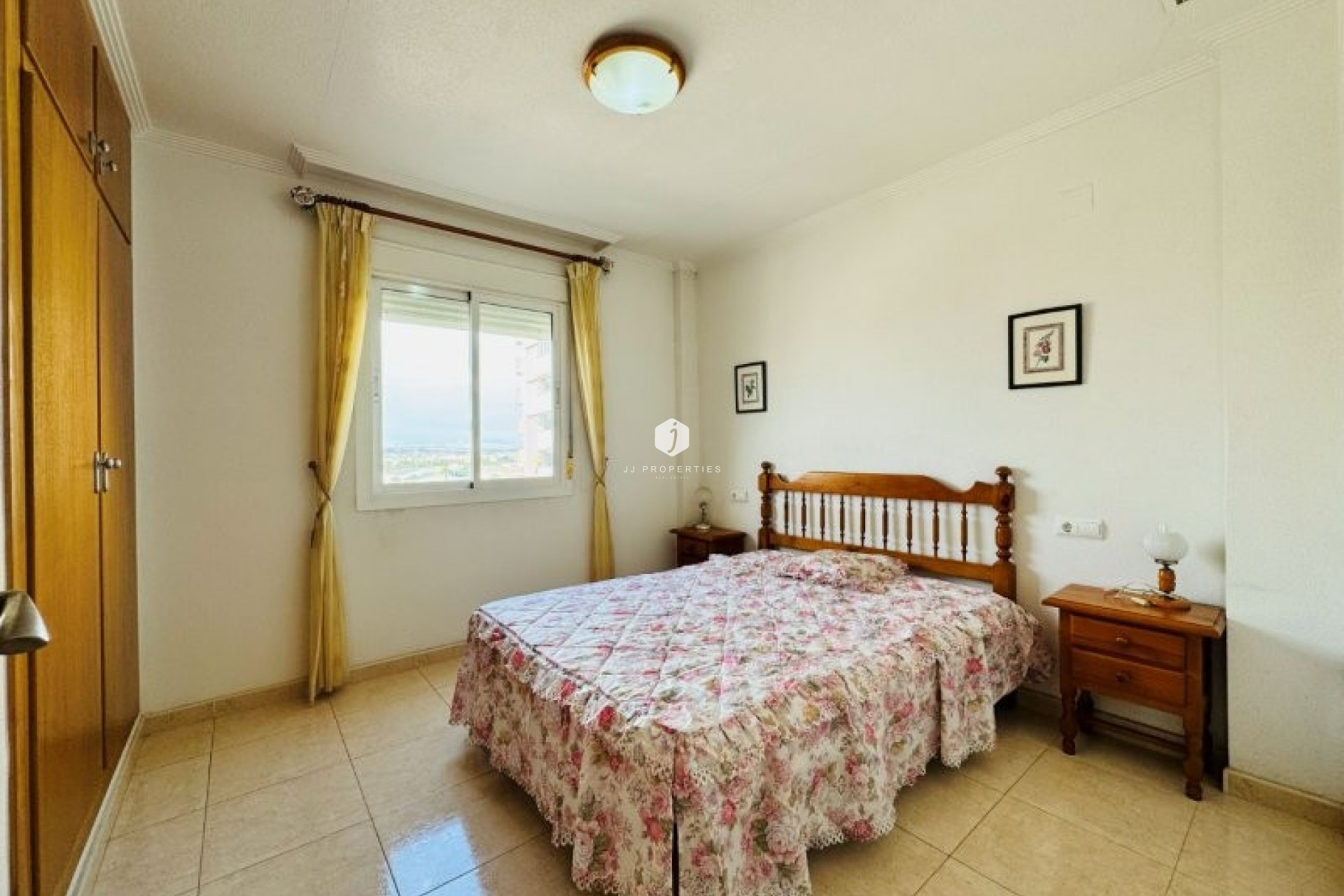 D'occasion - Appartement -
Torrevieja - Costa Blanca