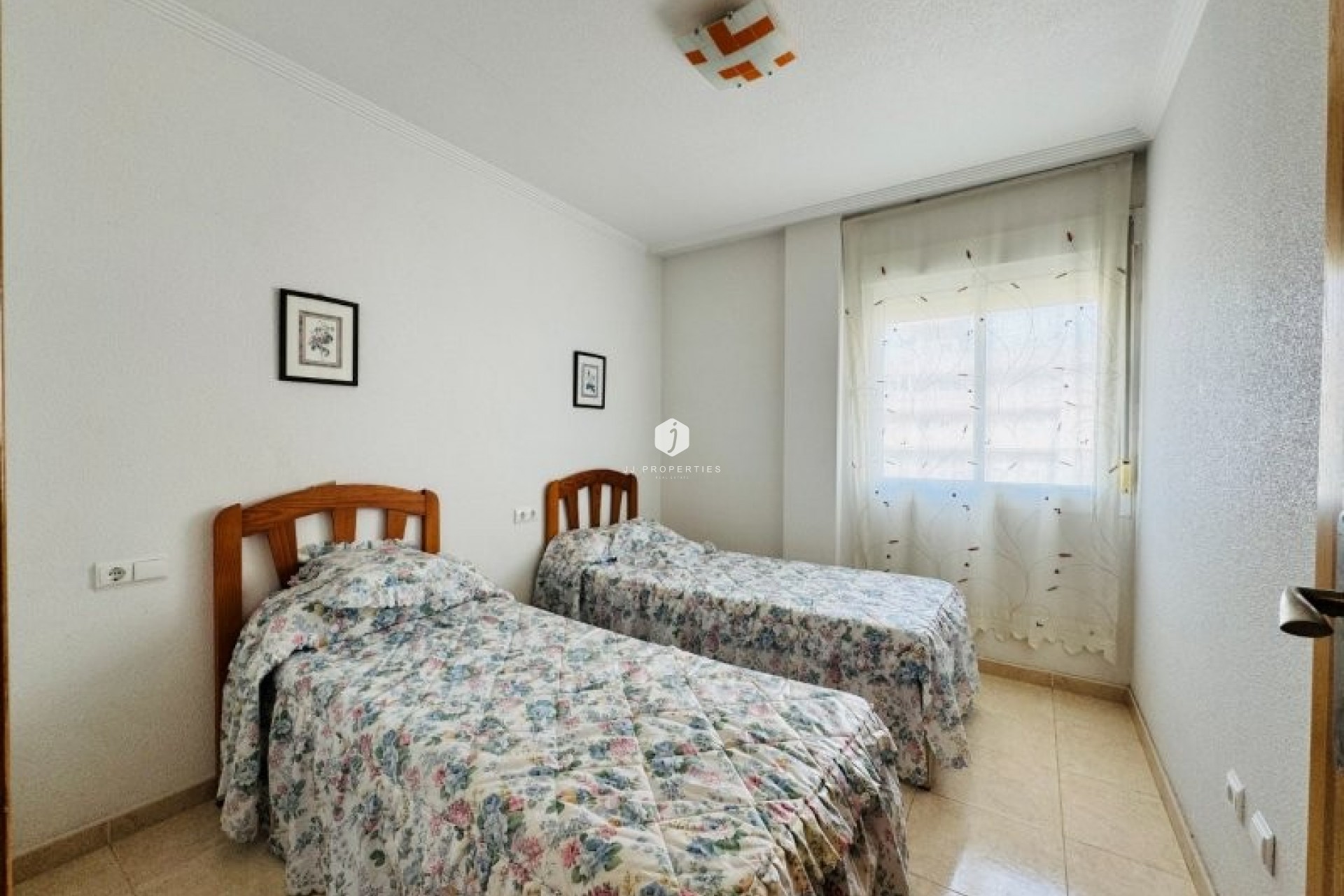 D'occasion - Appartement -
Torrevieja - Costa Blanca