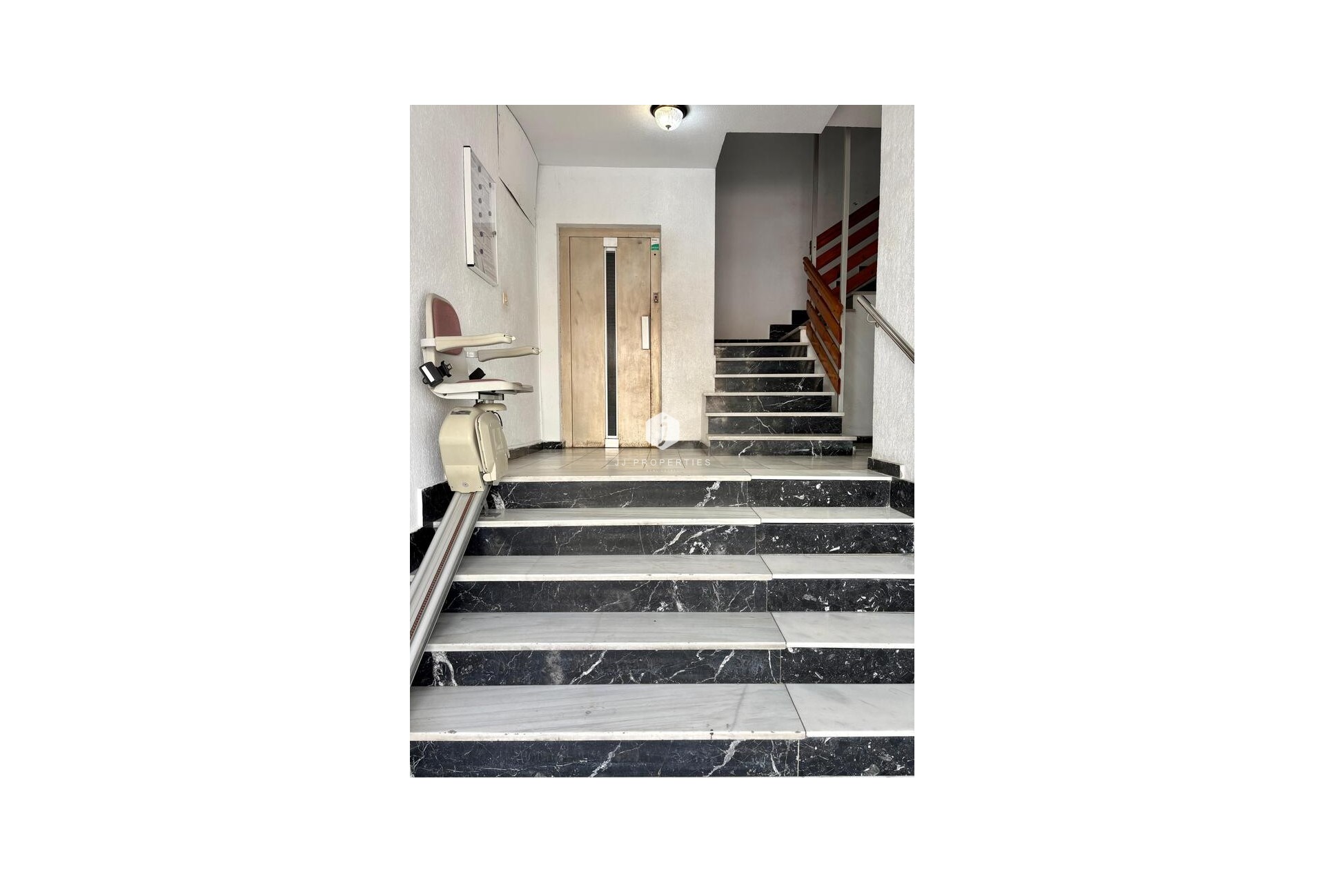 D'occasion - Appartement -
Torrevieja - Costa Blanca