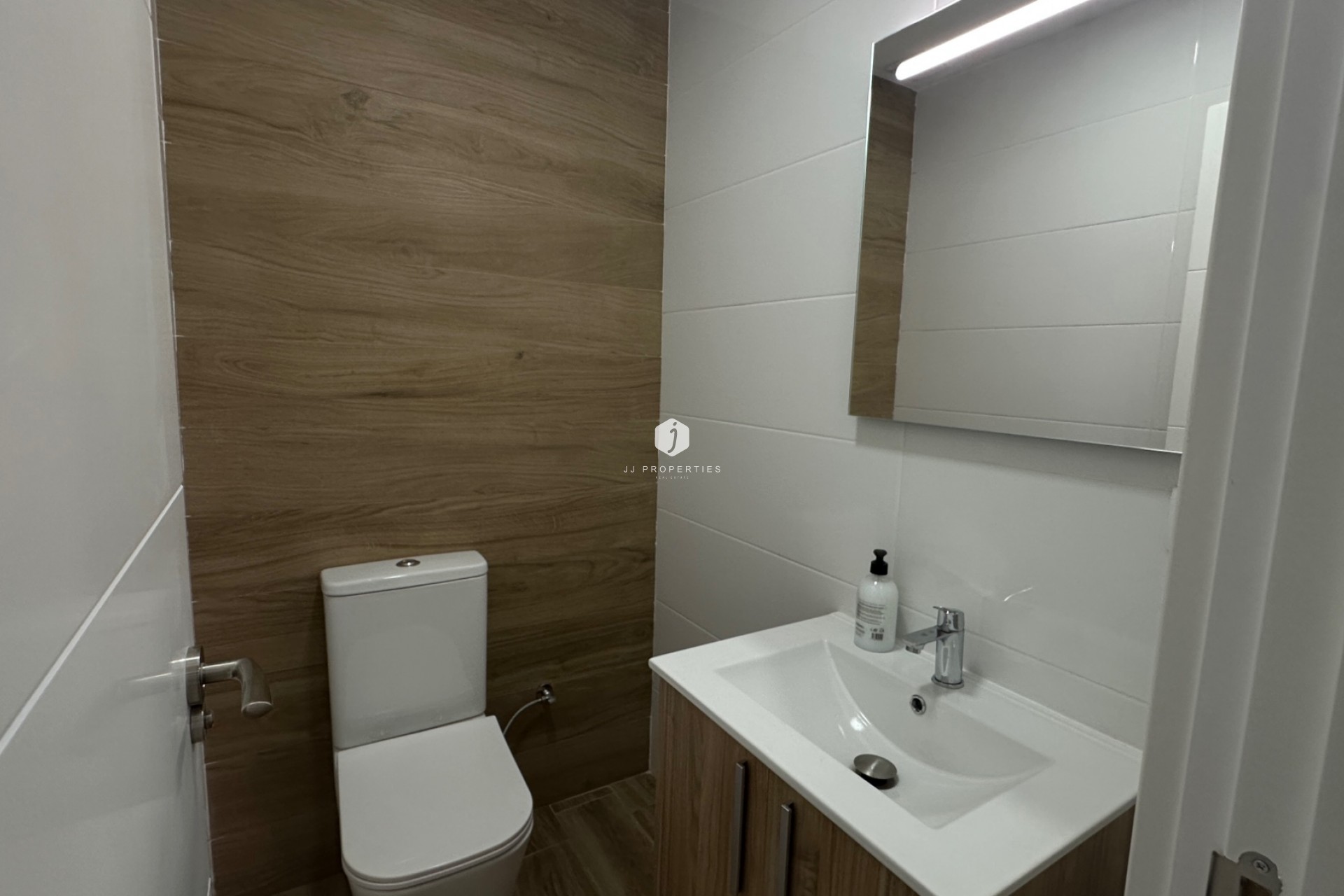 D'occasion - Appartement -
Torrevieja - Costa Blanca