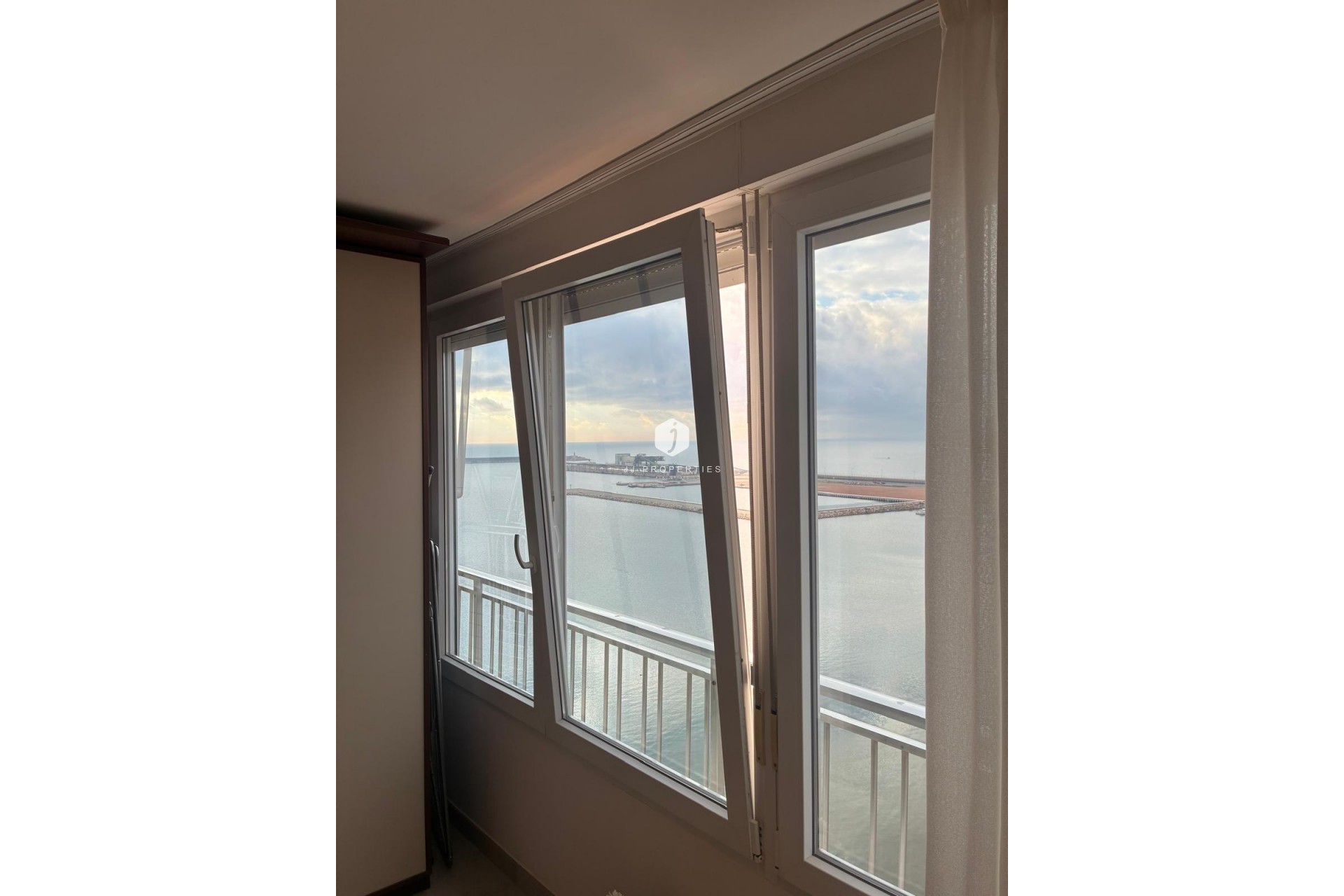 D'occasion - Appartement -
Torrevieja - El Acequión - Los Náufragos