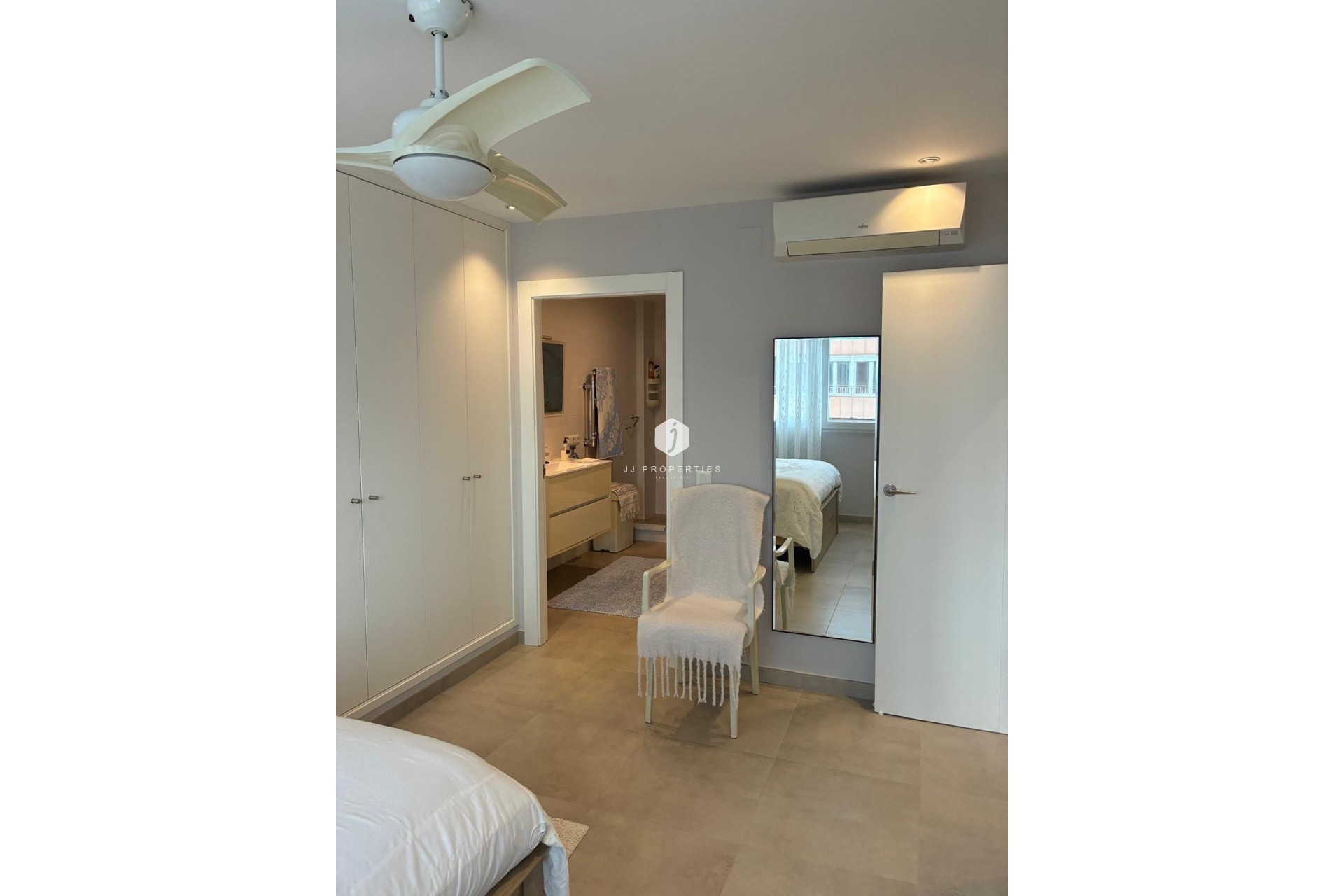 D'occasion - Appartement -
Torrevieja - El Acequión - Los Náufragos