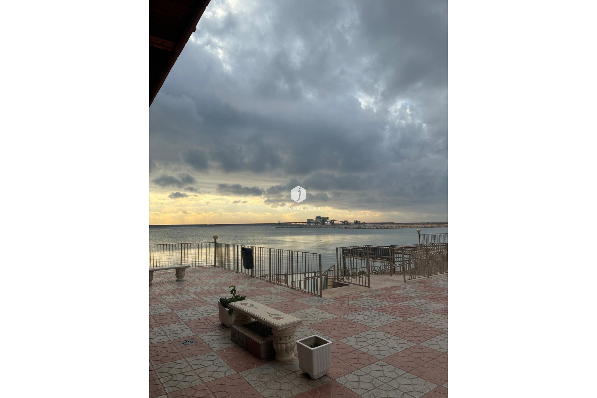 D'occasion - Appartement -
Torrevieja - El Acequión - Los Náufragos