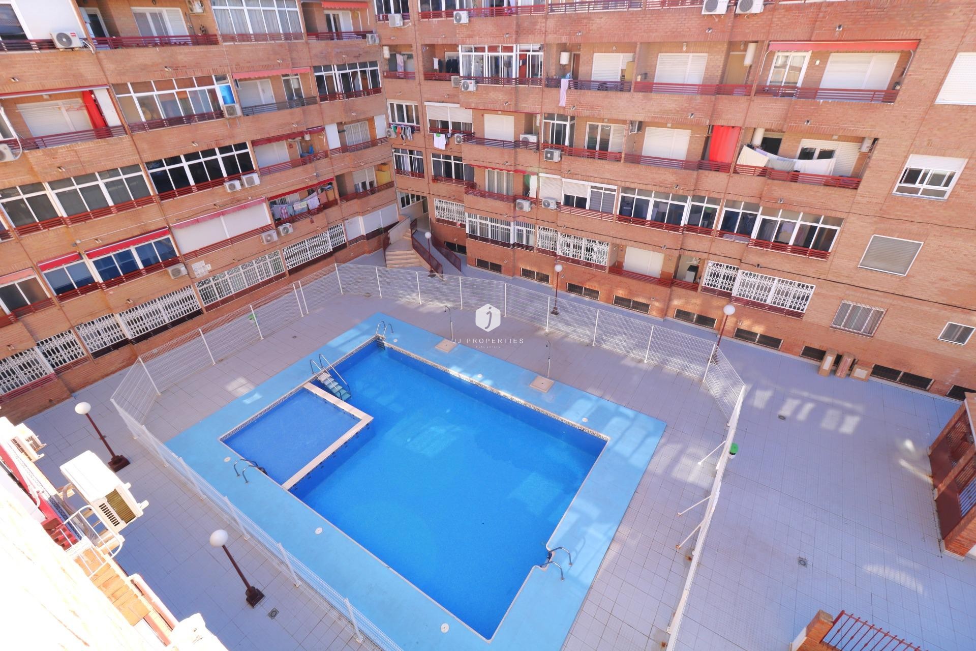 D'occasion - Appartement -
Torrevieja - El molino