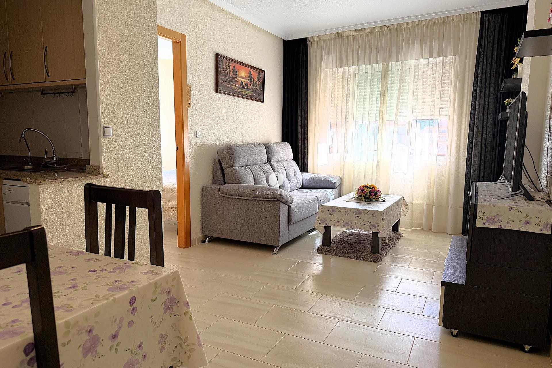 D'occasion - Appartement -
Torrevieja - El molino