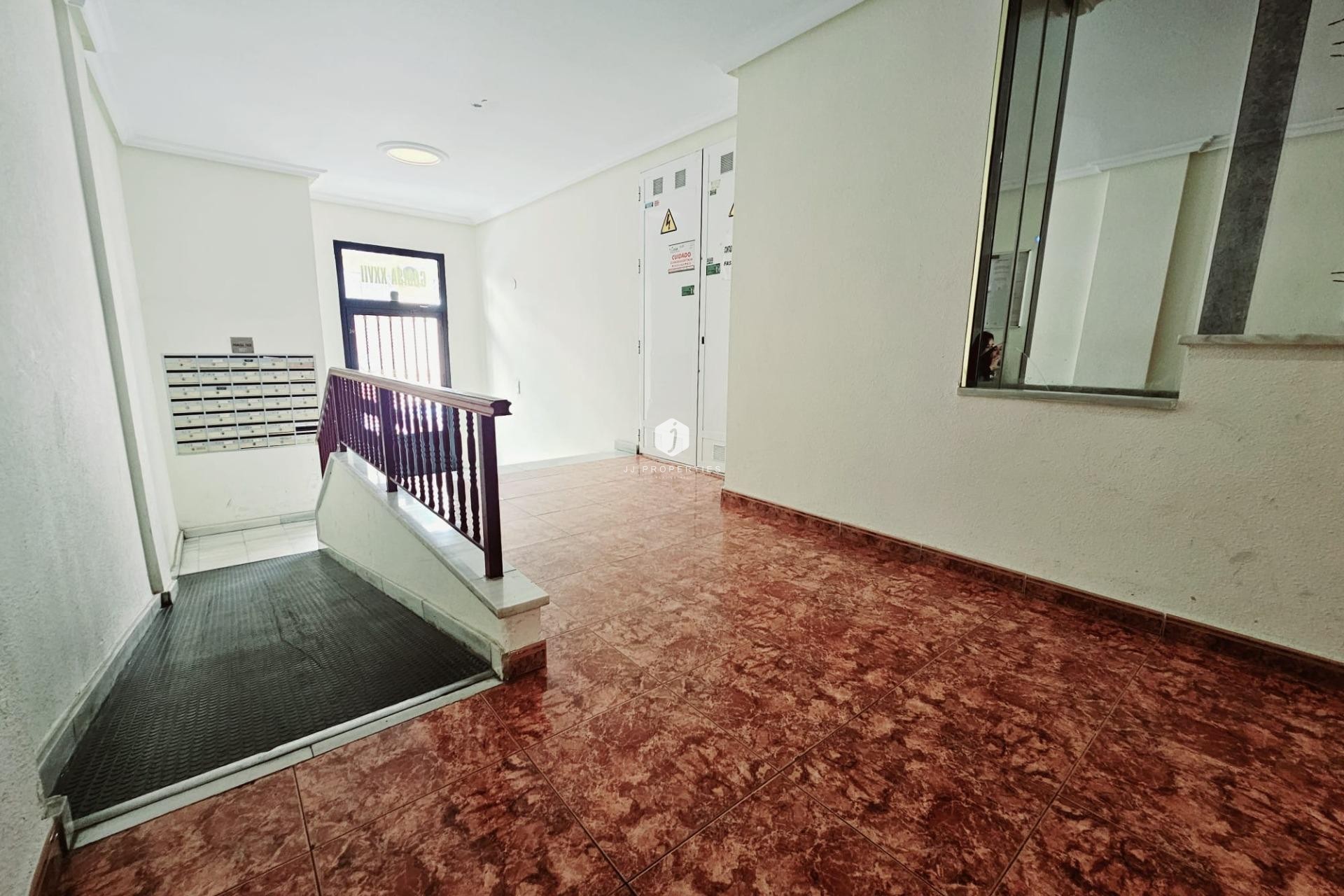 D'occasion - Appartement -
Torrevieja - Estacion de autobuses