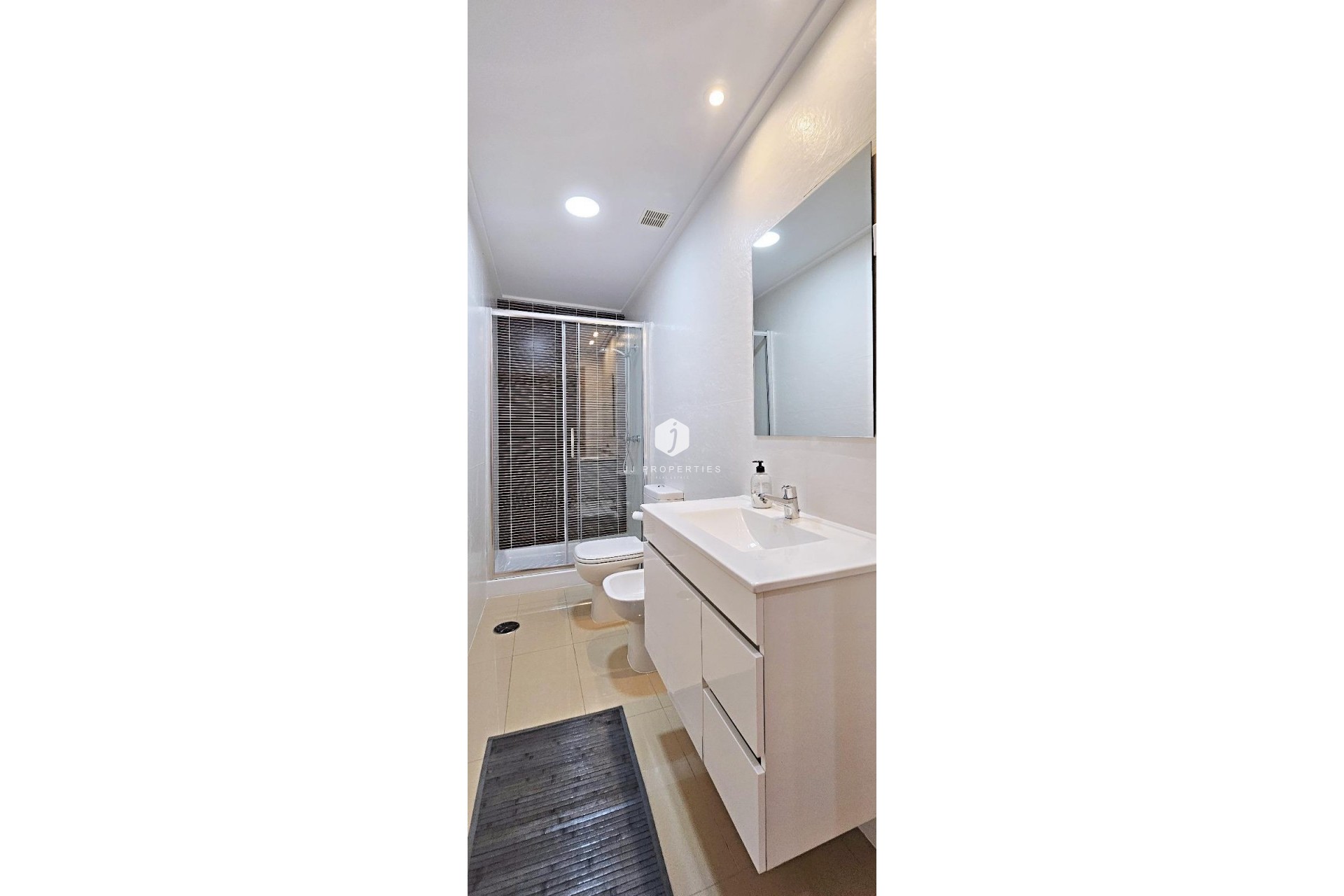 D'occasion - Appartement -
Torrevieja - Estacion de autobuses