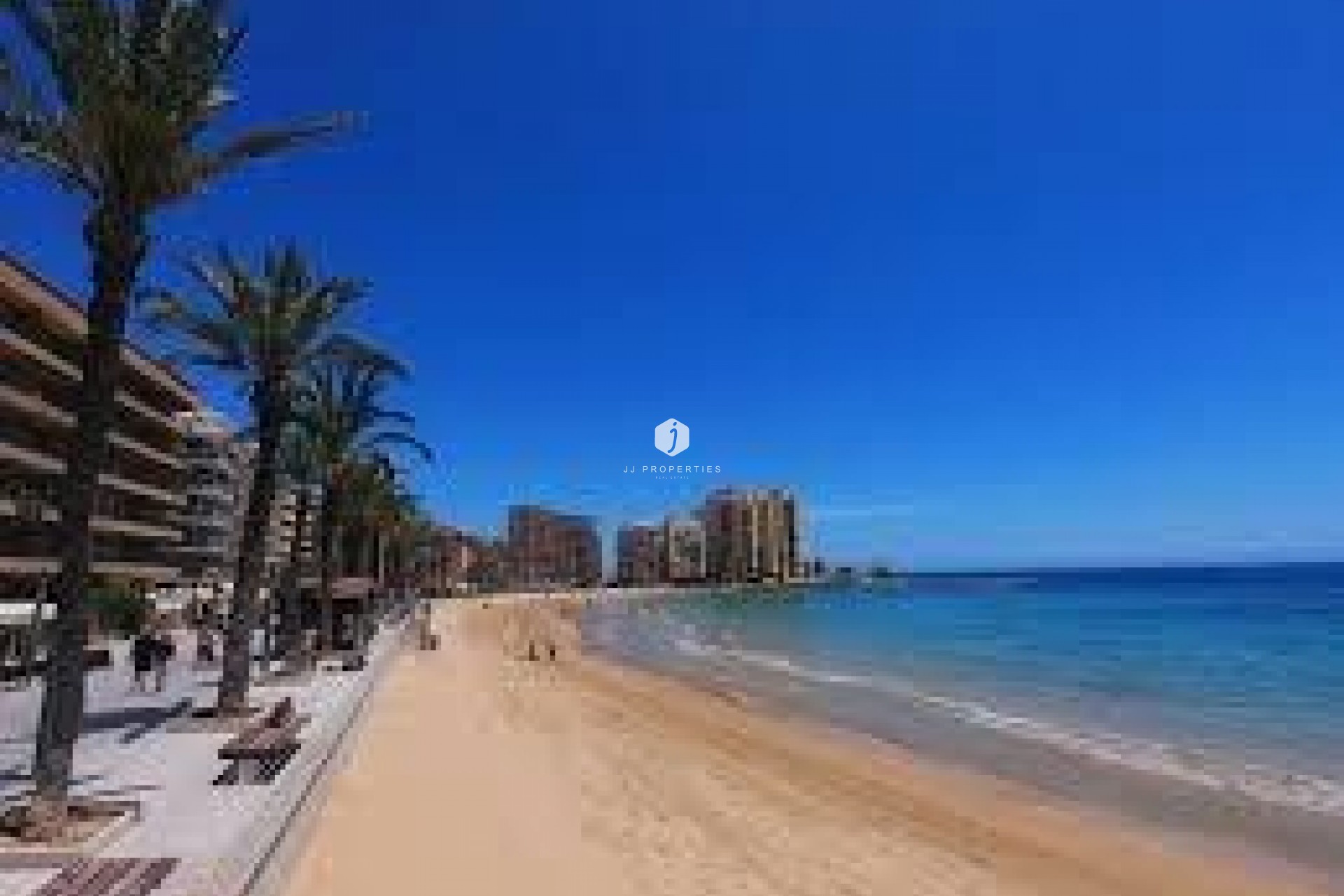 D'occasion - Appartement -
Torrevieja - Estacion de autobuses