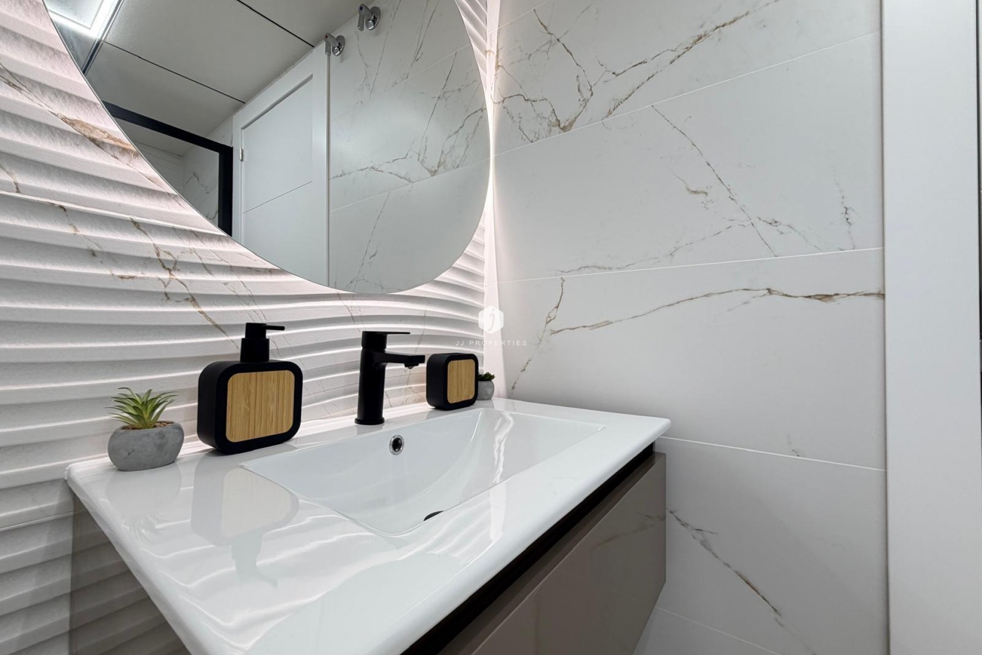 D'occasion - Appartement -
Torrevieja - Estacion de autobuses