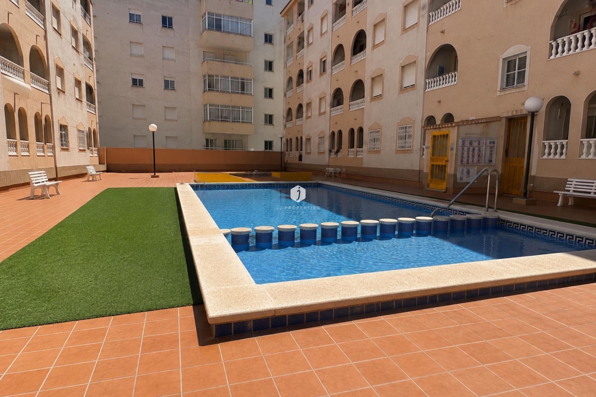 D'occasion - Appartement -
Torrevieja - Estacion de autobuses