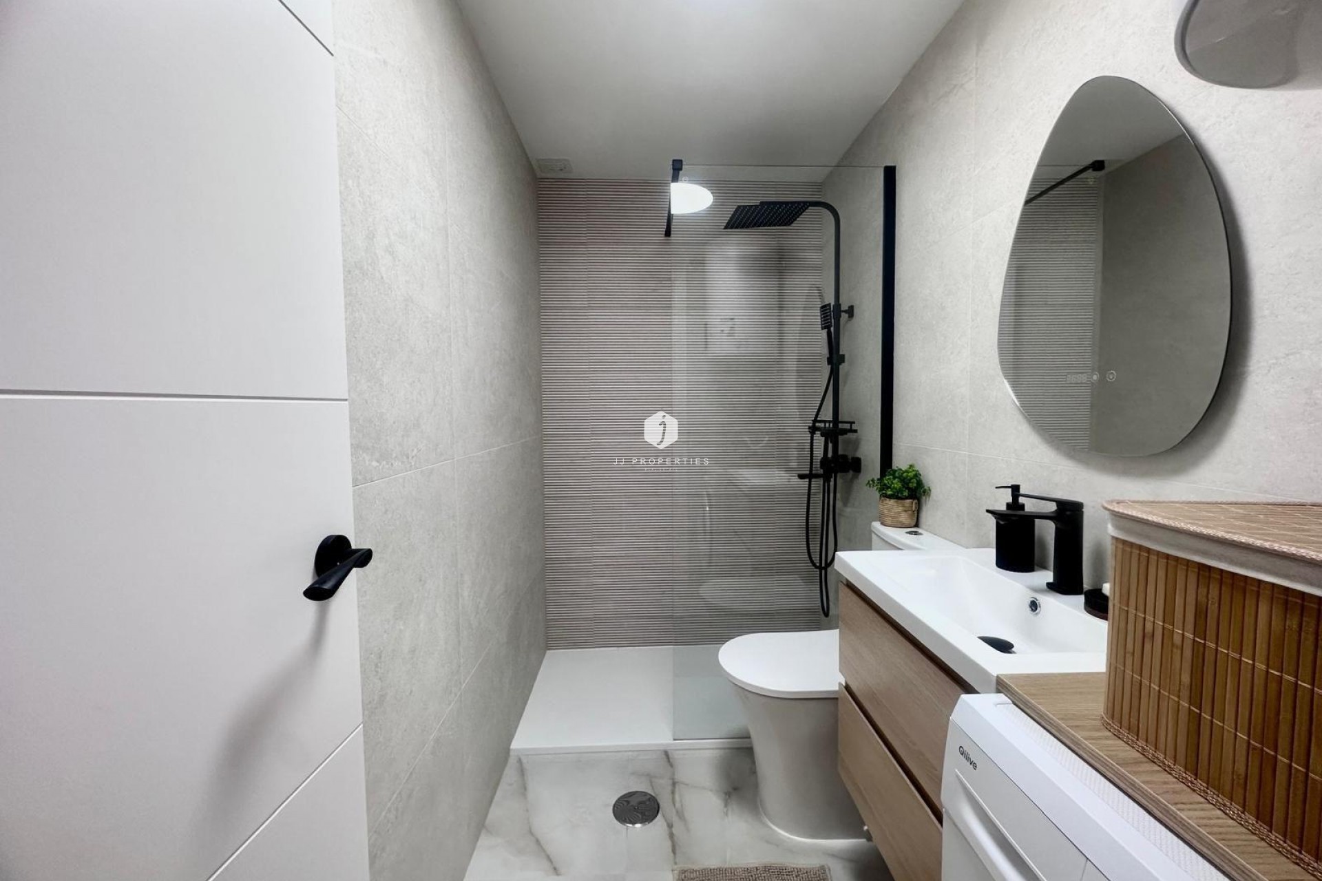 D'occasion - Appartement -
Torrevieja - Estacion de autobuses