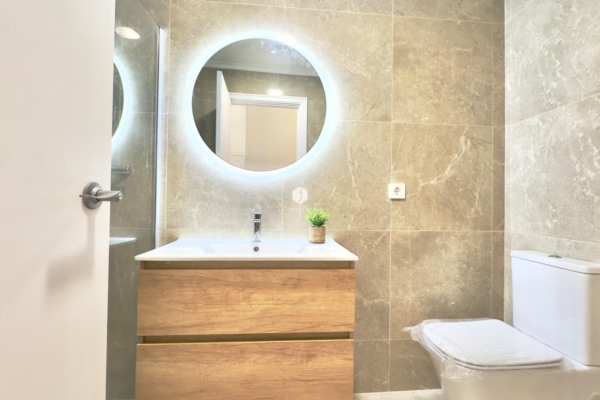 D'occasion - Appartement -
Torrevieja - Estacion de autobuses