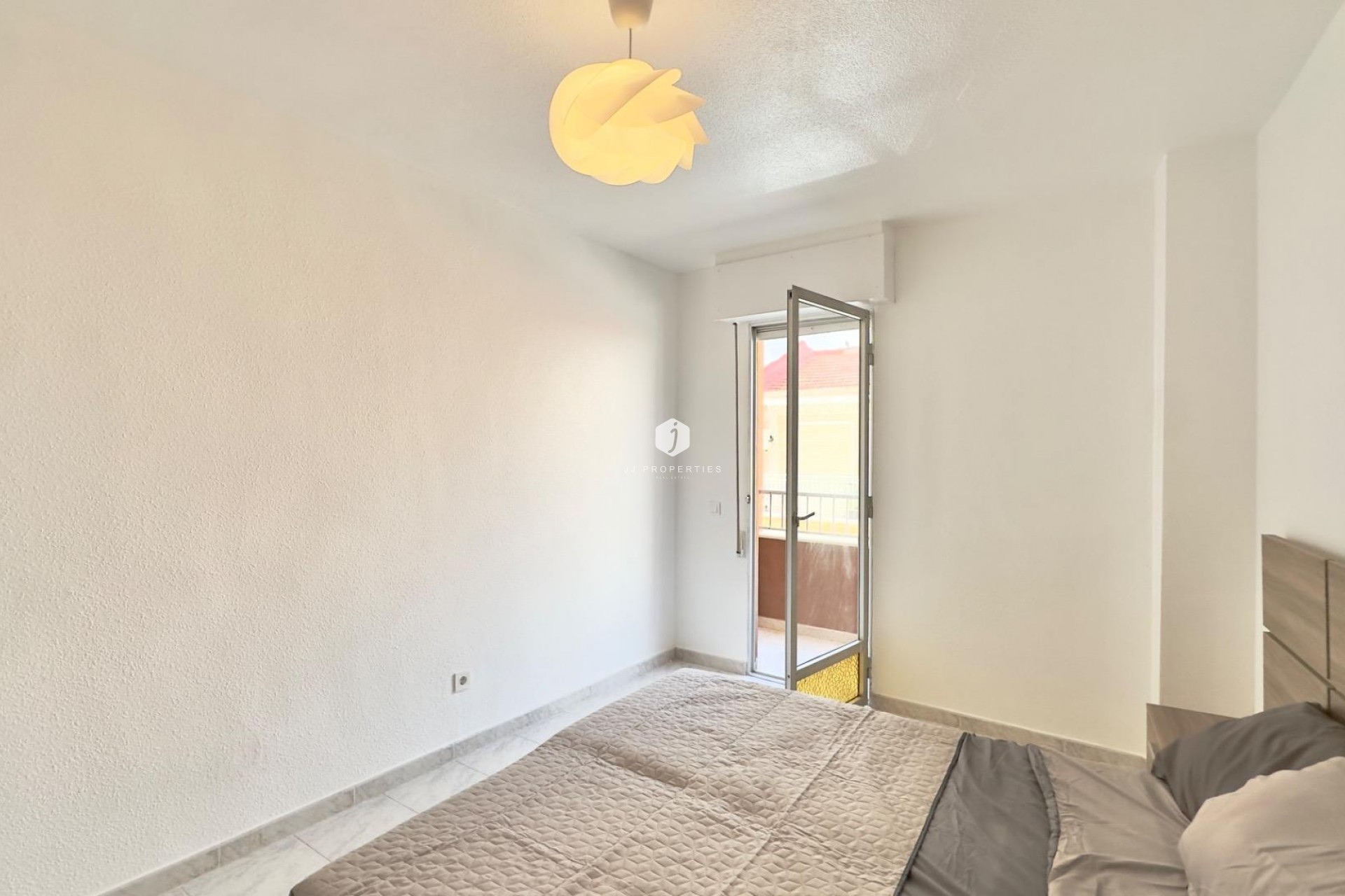 D'occasion - Appartement -
Torrevieja - Estacion de autobuses
