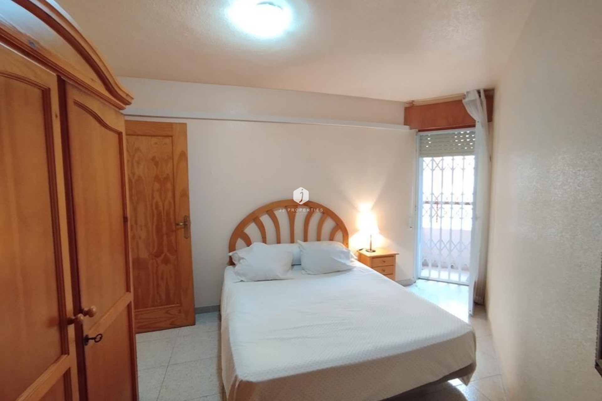 D'occasion - Appartement -
Torrevieja - HABANERAS PLAZA SANTA MARIA