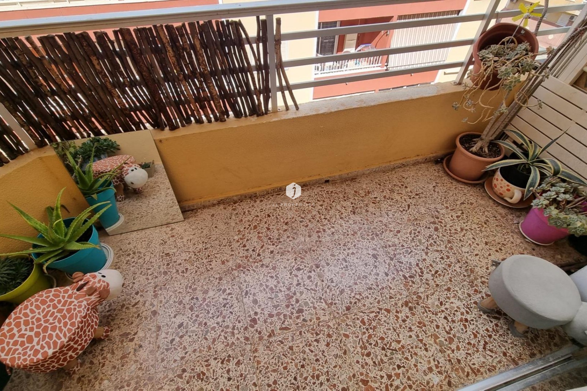 D'occasion - Appartement -
Torrevieja - Habaneras