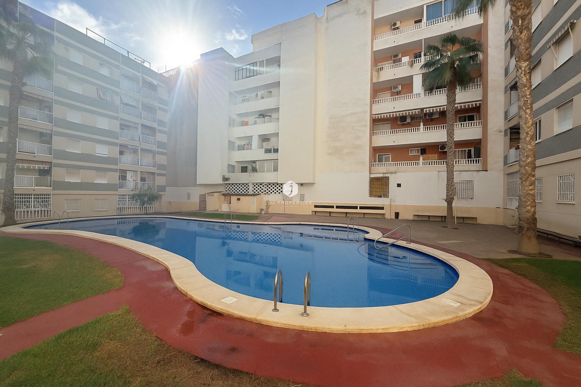 D'occasion - Appartement -
Torrevieja - Habaneras