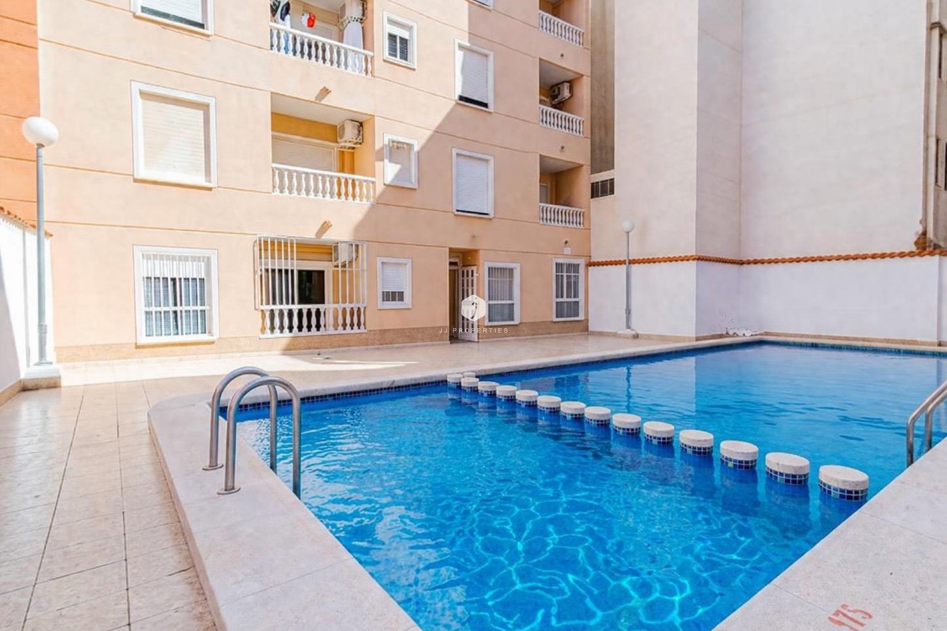 D'occasion - Appartement -
Torrevieja - Habaneras